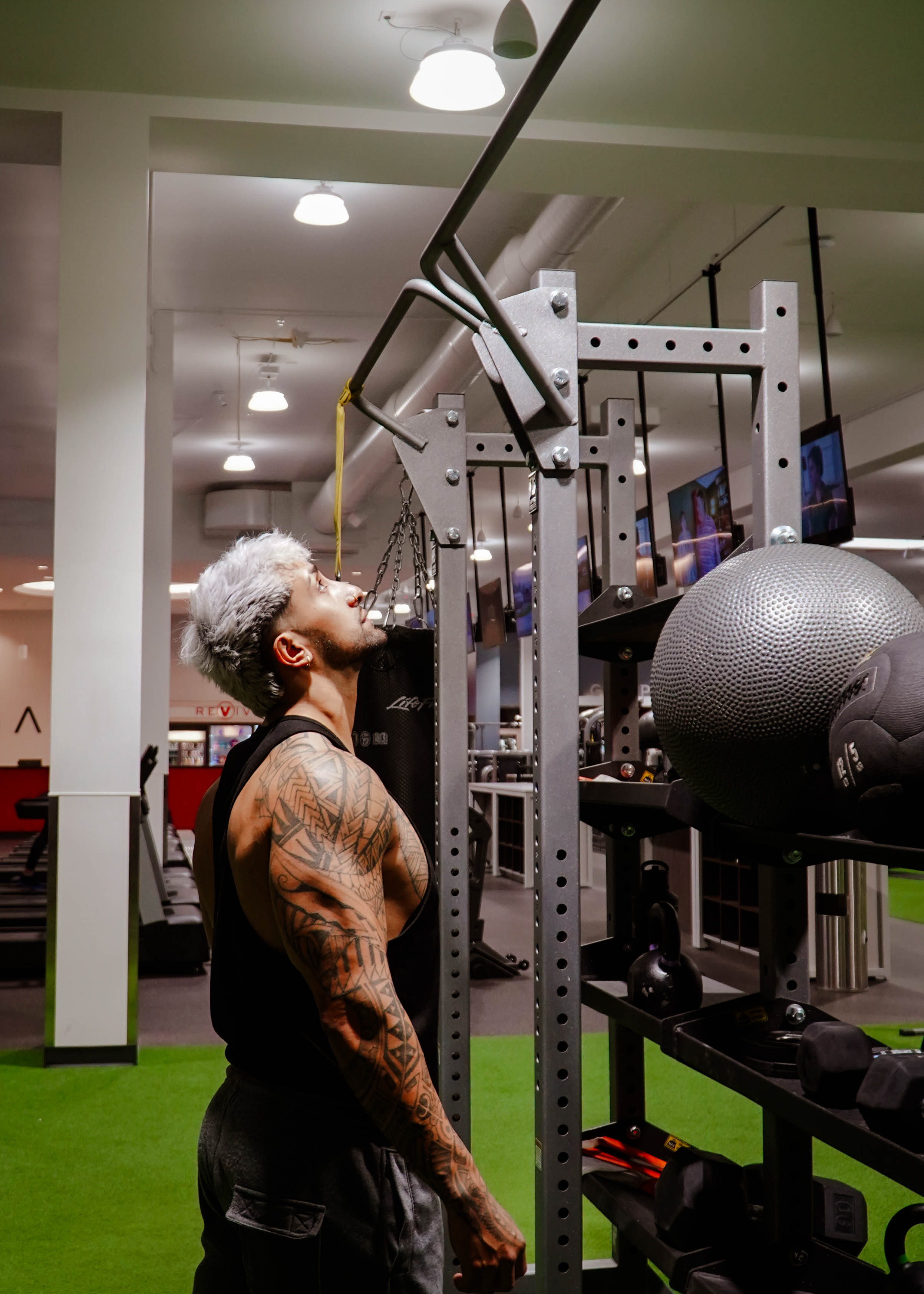 Outdoor fitness session photography